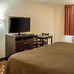 Econo & South Hotel